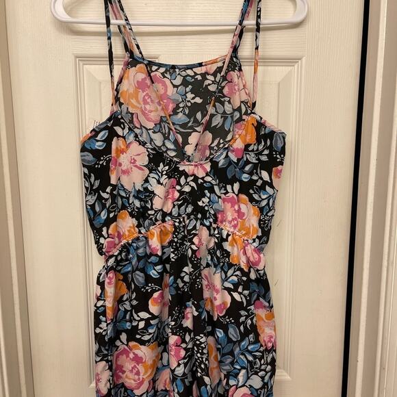 Black Sleeveless Elastic Waist Lightweight Black Romper size Medium - Picture 2 of 6